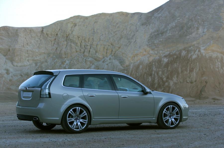  Saab Sport Hatch 2003 года  (фото 3 из 24)
